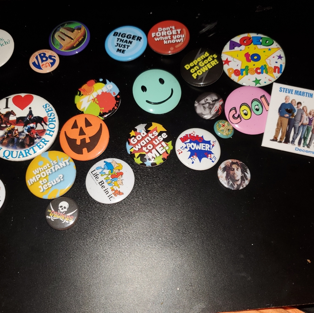 Vintage buttons lot